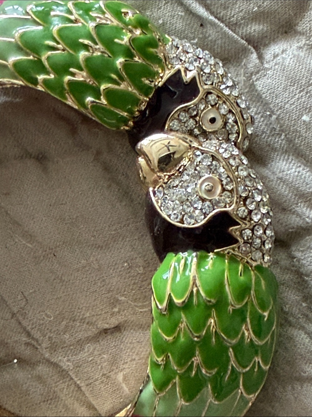 Parrot clamper bracelet green enamel black and pink with crystal gorgeous - Picture 16 of 17